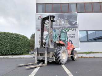 Wózki widłowe używane MANITOU MC50 DIESEL GELAENDESTAPLER (12999591)