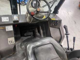 Wózki widłowe używane MANITOU MH20-4 DIESEL VIERRADFRONTSTAPLER (12975235)