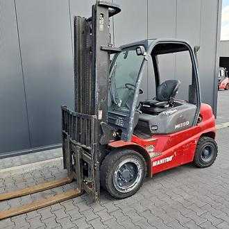Wózki widłowe używane MANITOU MI30D DIESEL VIERRADFRONTSTAPLER (13037857)
