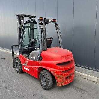 Wózki widłowe używane MANITOU MI30D DIESEL VIERRADFRONTSTAPLER (13037857)