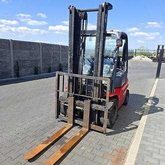 Wózki widłowe używane MANITOU MI30G GAS VIERRADFRONTSTAPLER (13037850)
