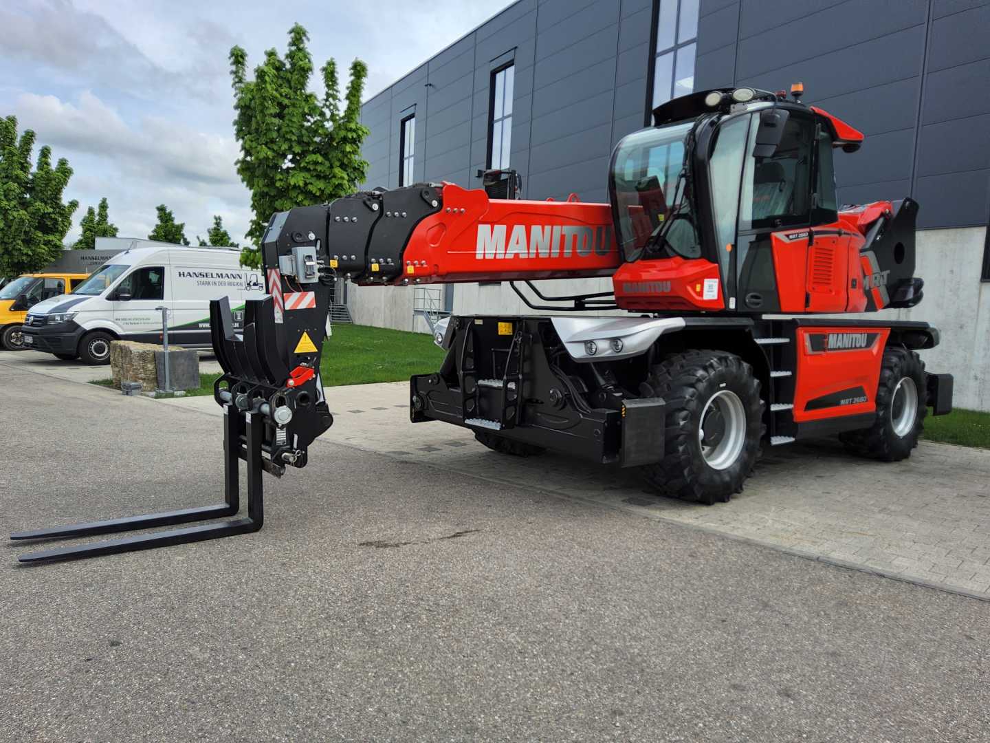 Wózki widłowe używane MANITOU MRT 2660 vision DIESEL TELESKOPARMSTAPLER (12999586)