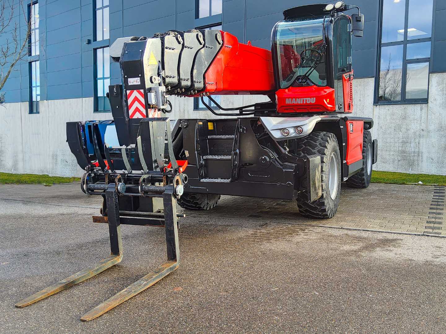 Wózki widłowe używane MANITOU MRT 3570 vision DIESEL TELESKOPARMSTAPLER (13022462)