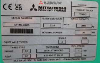 Wózki widłowe używane MITSUBISHI FD 30 N3 DIESEL VIERRADFRONTSTAPLER (13061082)