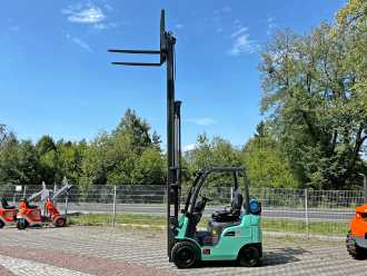 Wózki widłowe używane MITSUBISHI FG15N GAS VIERRADFRONTSTAPLER (13005106)