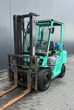 Wózki widłowe używane MITSUBISHI FG35 GAS VIERRADFRONTSTAPLER (13065246)