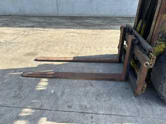 Wózki widłowe używane MITSUBISHI FG40 GAS VIERRADFRONTSTAPLER (13047540)