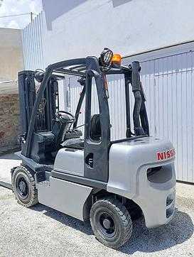 Wózki widłowe używane NISSAN FD30 DIESEL VIERRADFRONTSTAPLER (13051301)