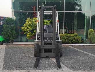 Wózki widłowe używane NISSAN UniCarriers UG1F2A35DU DIESEL VIERRADFRONTSTAPLER (13005110)