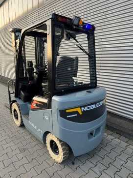Wózki widłowe używane NOBLE CPD18-A2 ELEKTRO VIERRADFRONTSTAPLER (13071761)