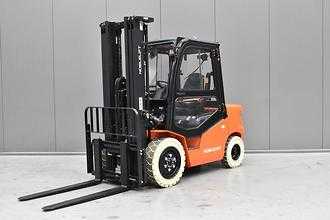 Wózki widłowe używane NOBLELIFT CPD30 A 4800 ELEKTRO VIERRADFRONTSTAPLER (13072839)