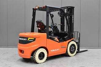 Wózki widłowe używane NOBLELIFT CPD38 A 3300 ELEKTRO VIERRADFRONTSTAPLER (13072848)