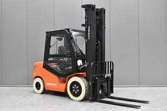 Wózki widłowe używane NOBLELIFT CPD38 A 6000 ELEKTRO VIERRADFRONTSTAPLER (13072843)