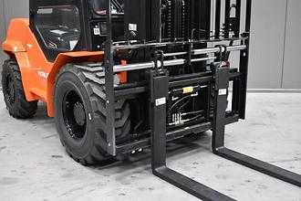 Wózki widłowe używane NOBLELIFT FD4 RT35 4700 DIESEL GELAENDESTAPLER (13072875)
