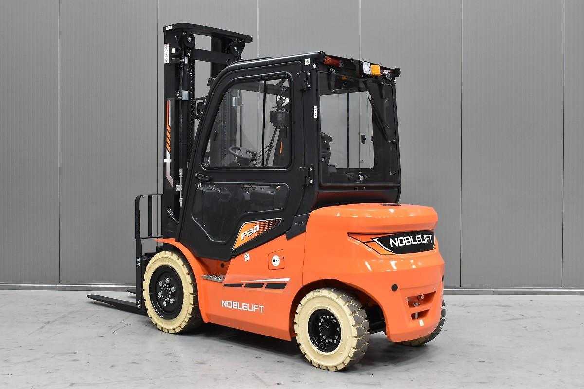 Wózki widłowe używane NOBLELIFT FE4P30P 5500 ELEKTRO VIERRADFRONTSTAPLER (13072886)