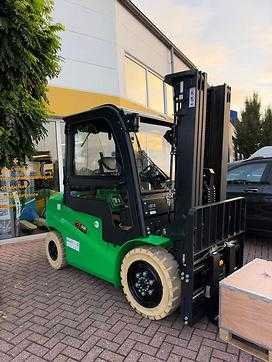 Wózki widłowe używane NOBLELIFT FE4P38Q ELEKTRO VIERRADFRONTSTAPLER (13069944) backdrop