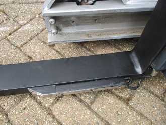 Wózki widłowe używane STILL FM-X14 ELEKTRO SCHUBMASTSTAPLER (13042312)