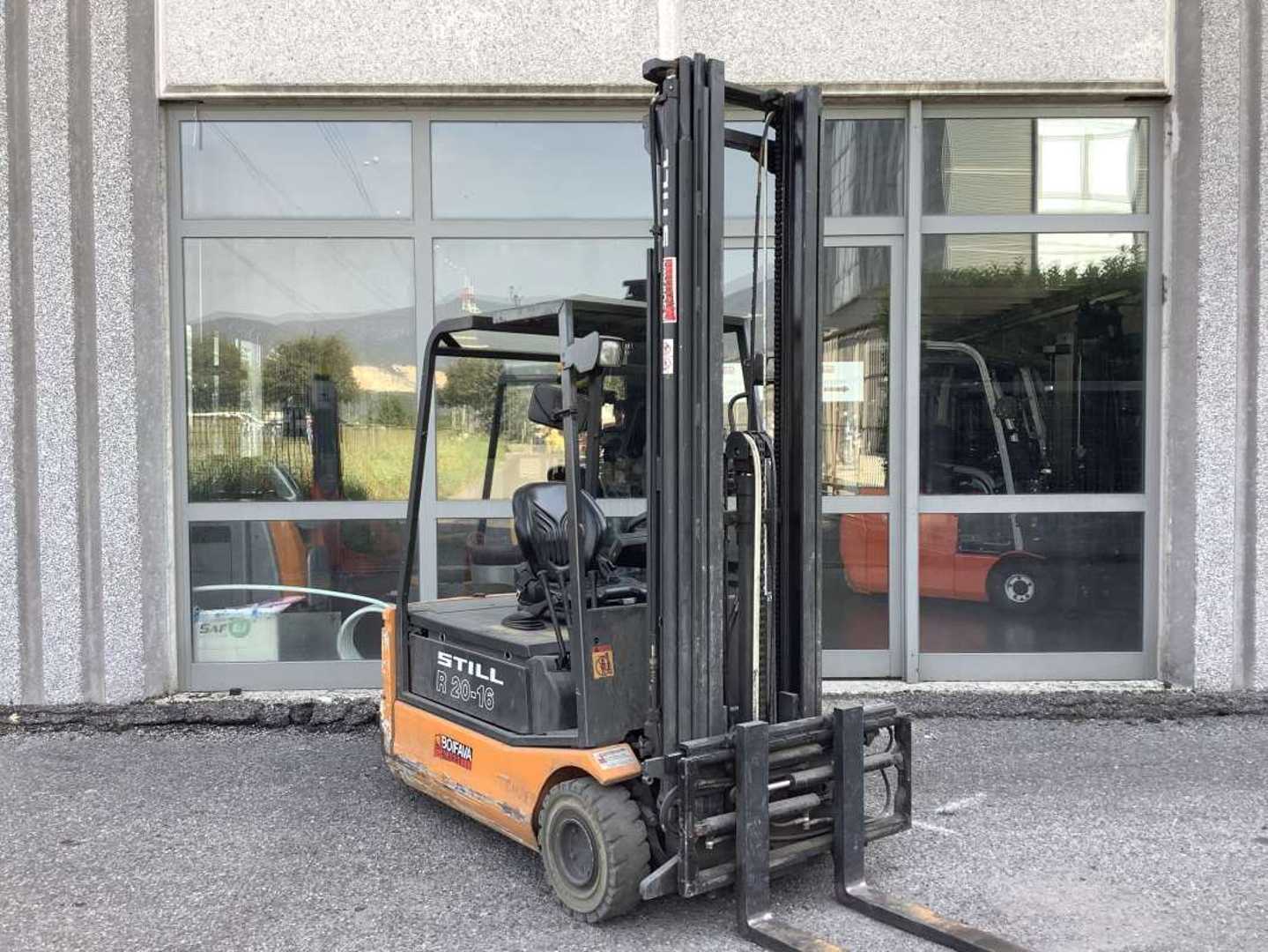 Wózki widłowe używane STILL R 20-16 ELEKTRO DREIRADFRONTSTAPLER (13075241)