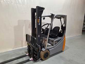 Wózki widłowe używane STILL RX20-16 ELEKTRO DREIRADFRONTSTAPLER (12980688) backdrop