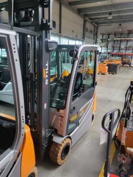 Wózki widłowe używane STILL RX20-18P ELEKTRO VIERRADFRONTSTAPLER (13058382)