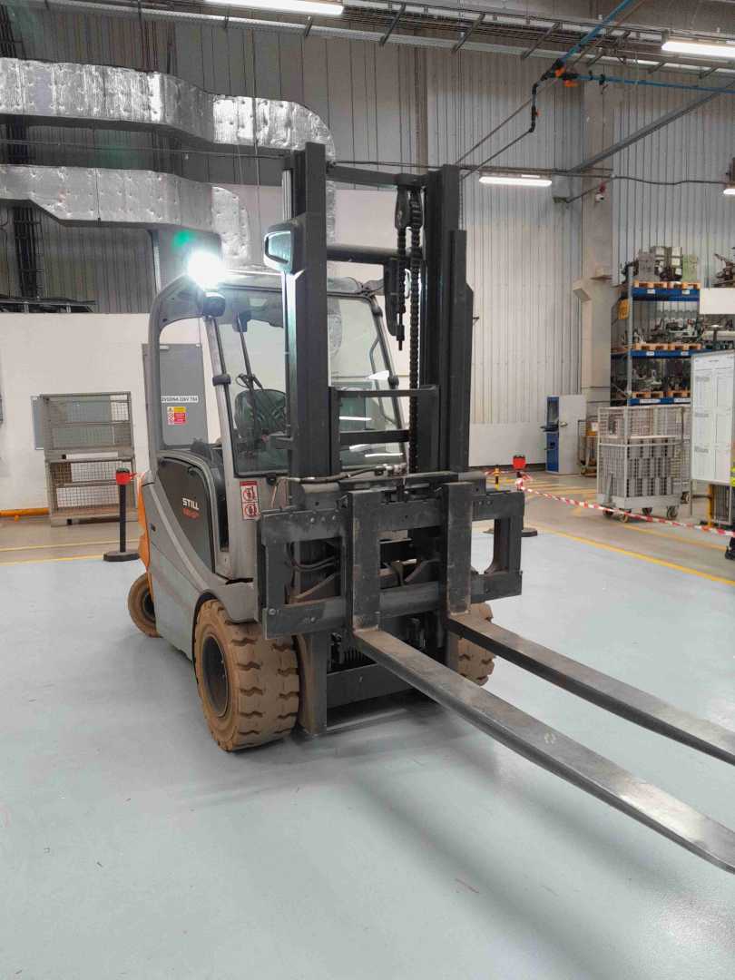 Wózki widłowe używane STILL RX60-50/600 ELEKTRO VIERRADFRONTSTAPLER (13058383)