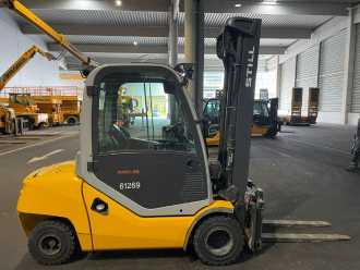 Wózki widłowe używane STILL RX70-35 DIESEL VIERRADFRONTSTAPLER (13042579)