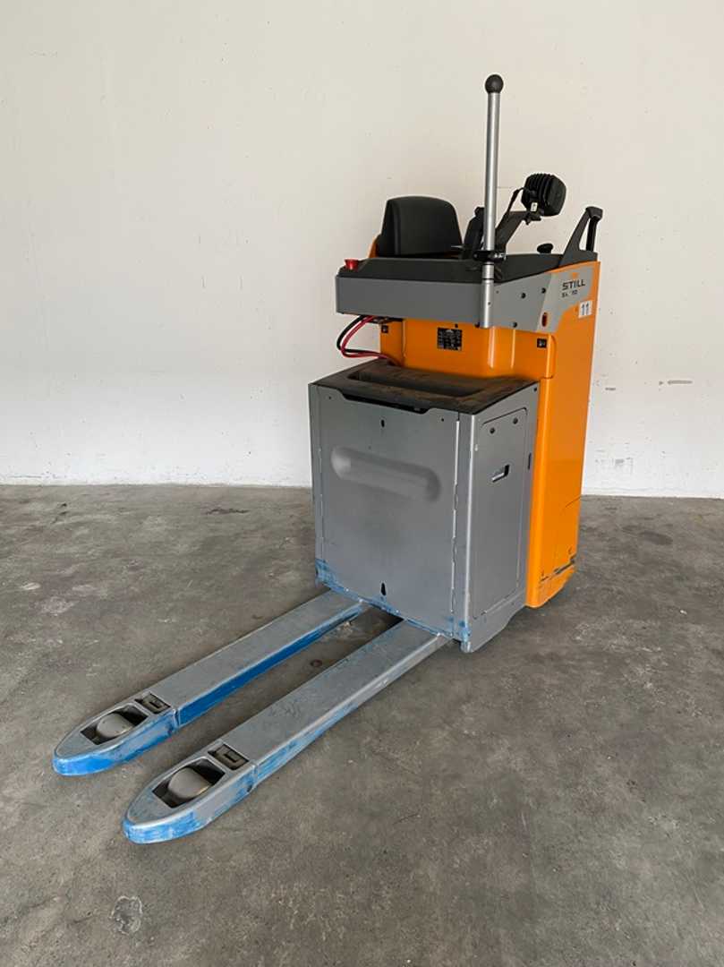 Wózki widłowe używane STILL SXH20_BATT.25 ELEKTRO NIEDERHUBWAGENFAHRERSTAND (12984963)