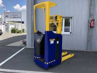 Wózki widłowe używane STOECKLIN ESI 16 C39 ELEKTRO HOCHHUBWAGENFAHRERSTAND (12500621) backdrop