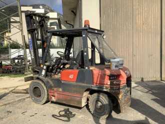 Wózki widłowe używane TAILIFT FD45 DIESEL VIERRADFRONTSTAPLER (12991605)