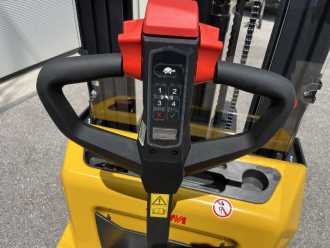 Wózki widłowe używane TCM PSW13EI-Q2 ELEKTRO HOCHHUBWAGENDEICHSEL (13057076)