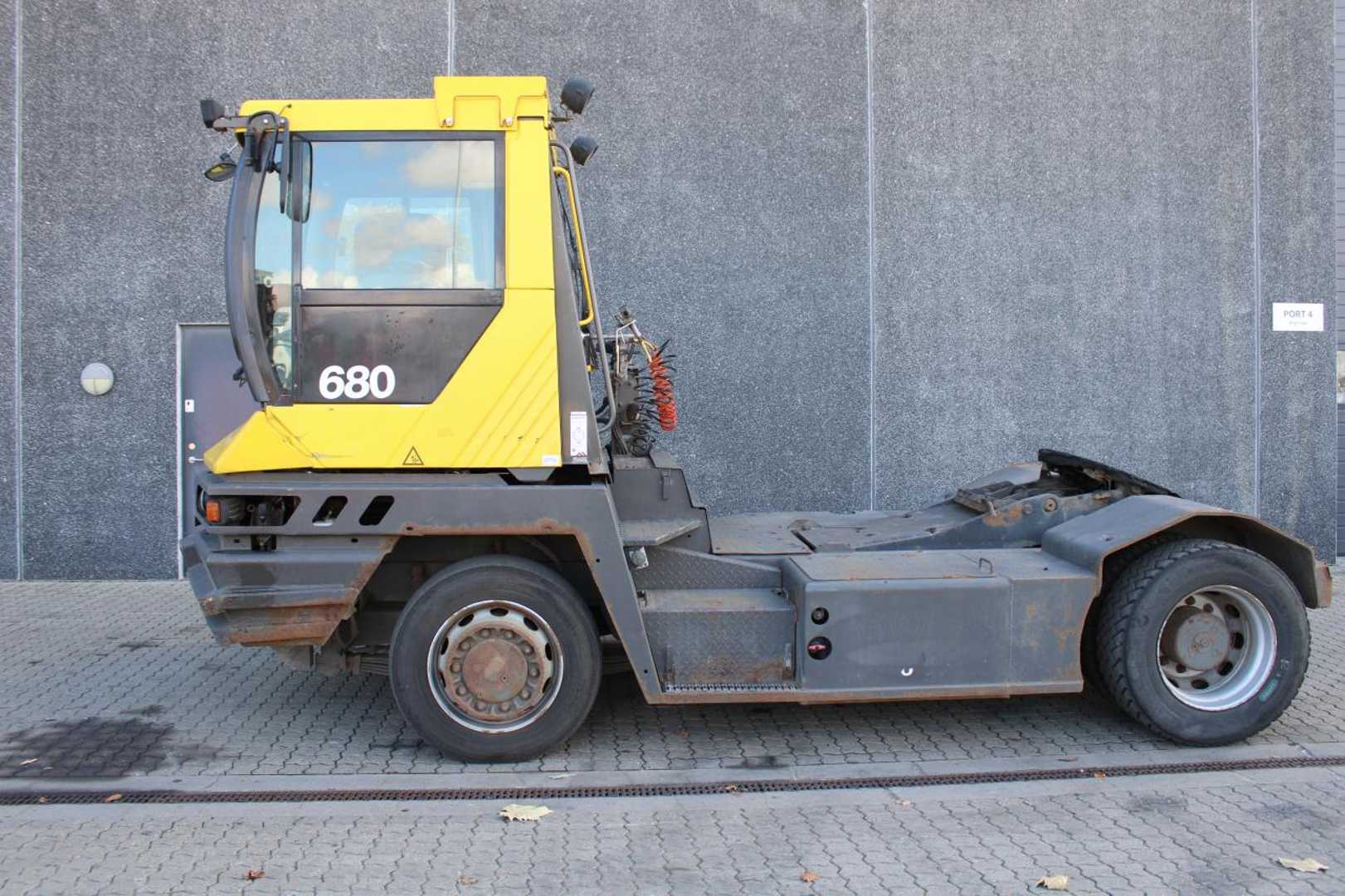 Wózki widłowe używane TERBERG RT282 DIESEL WEITERE (12991993)
