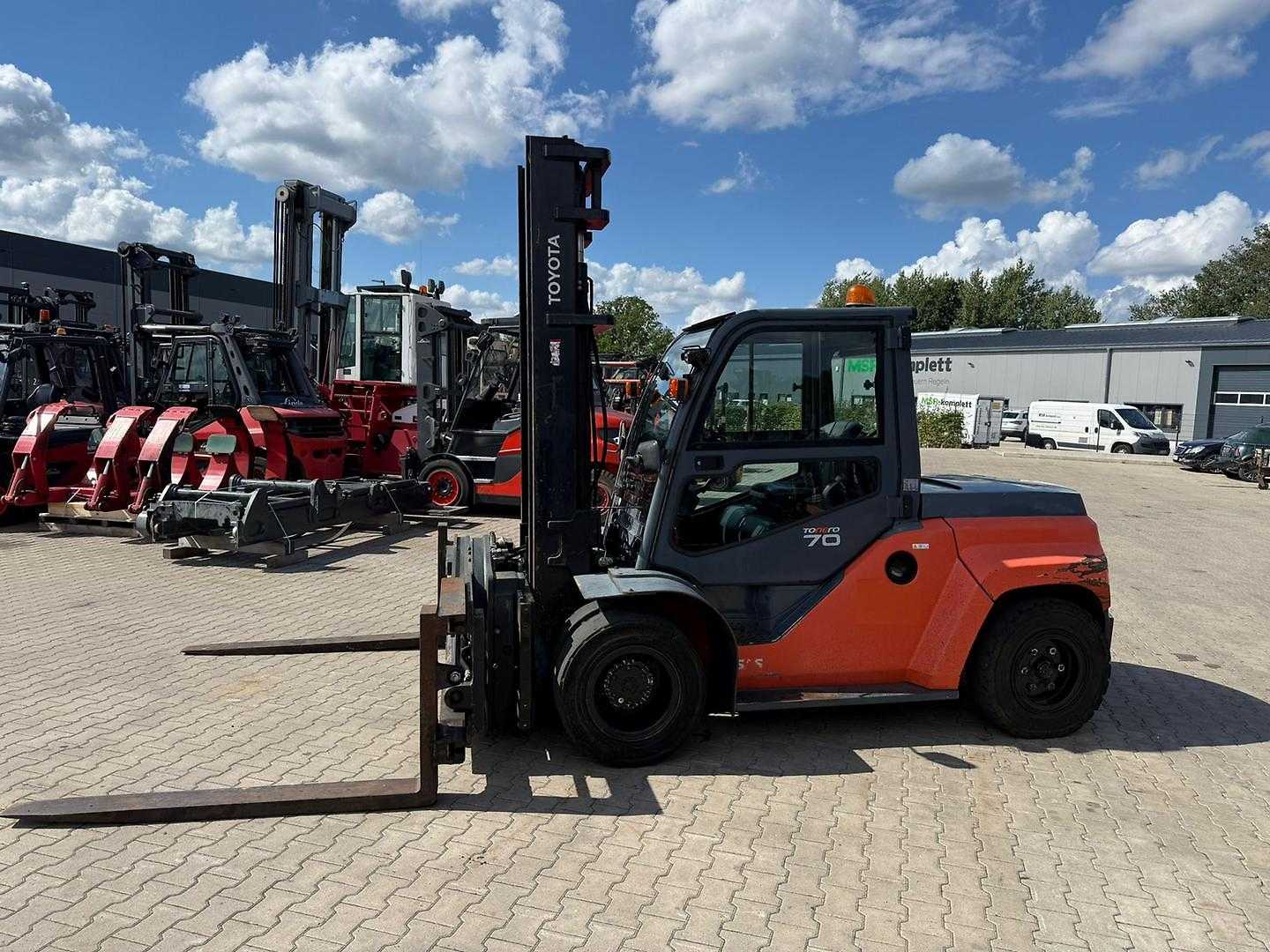 Wózki widłowe używane TOYOTA 40-8 FD 70 DIESEL VIERRADFRONTSTAPLER (12983759)