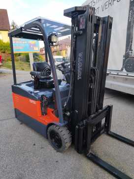 Wózki widłowe używane TOYOTA 7FBEF15 ELEKTRO DREIRADFRONTSTAPLER (13060592)