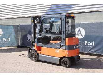 Wózki widłowe używane TOYOTA 7FBMF30 ELEKTRO VIERRADFRONTSTAPLER (13063405)