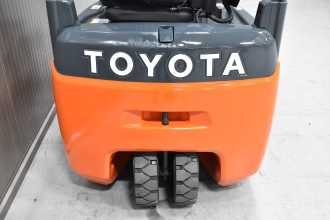 Wózki widłowe używane TOYOTA 8FBE15T /58831/ ELEKTRO DREIRADFRONTSTAPLER (13066199)