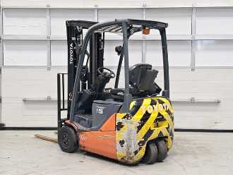 Wózki widłowe używane TOYOTA 8FBE15T ELEKTRO DREIRADFRONTSTAPLER (13058625)
