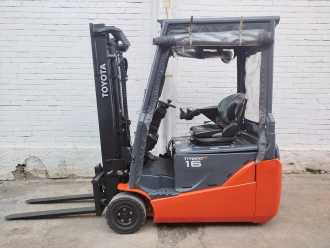 Wózki widłowe używane TOYOTA 8FBE16T ELEKTRO DREIRADFRONTSTAPLER (13040260)