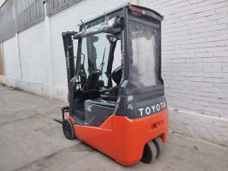 Wózki widłowe używane TOYOTA 8FBE16T ELEKTRO DREIRADFRONTSTAPLER (13040260)