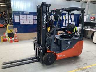 Wózki widłowe używane TOYOTA 8FBE16T ELEKTRO DREIRADFRONTSTAPLER (13046328) backdrop