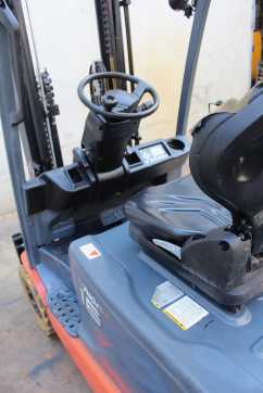Wózki widłowe używane TOYOTA 8FBE16T ELEKTRO DREIRADFRONTSTAPLER (13065188)