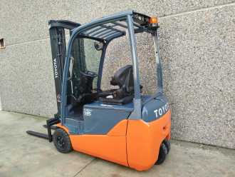 Wózki widłowe używane TOYOTA 8FBE16T ELEKTRO DREIRADFRONTSTAPLER (13075200)