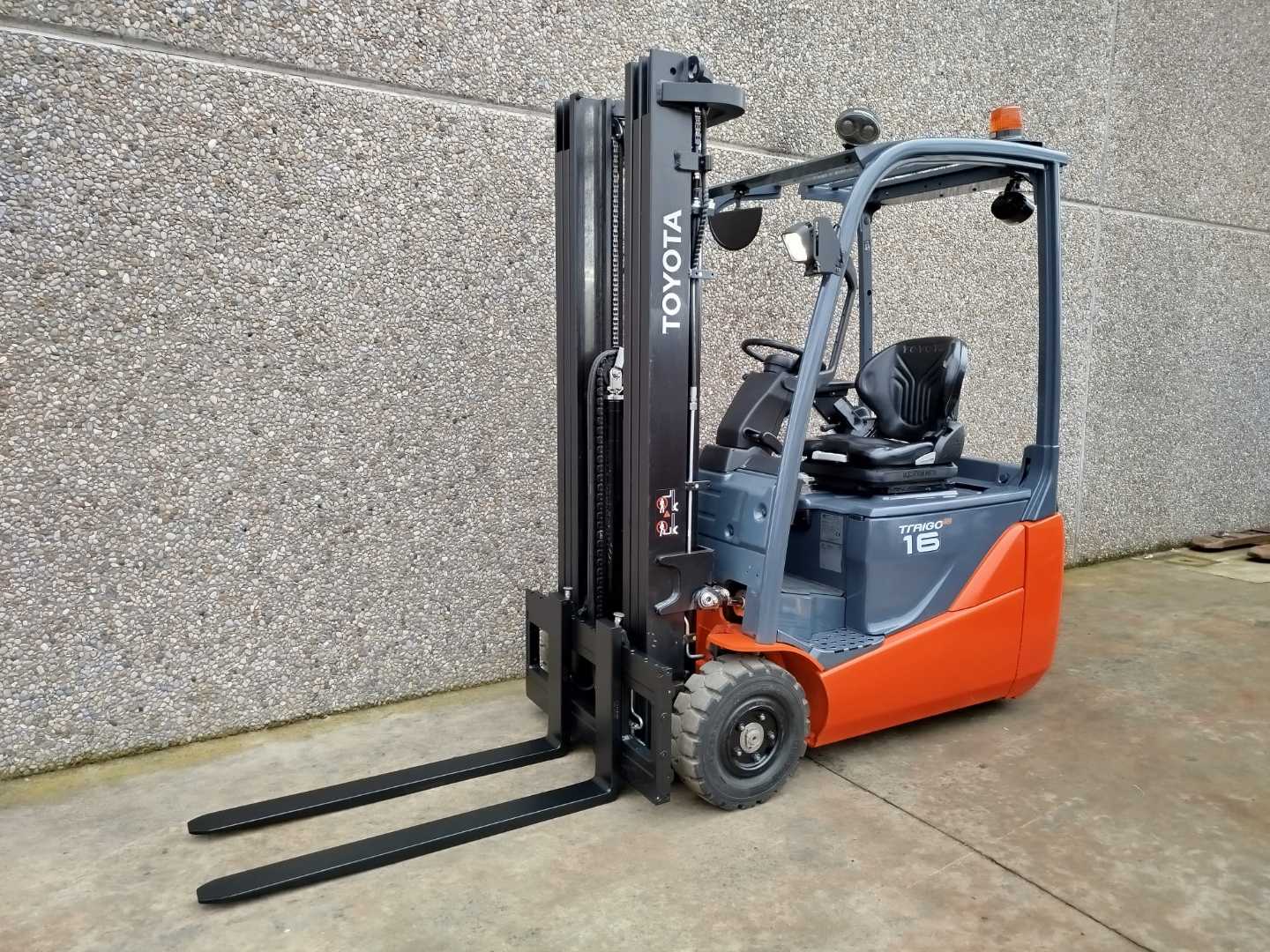 Wózki widłowe używane TOYOTA 8FBEK16T Litio ELEKTRO DREIRADFRONTSTAPLER (13037128)