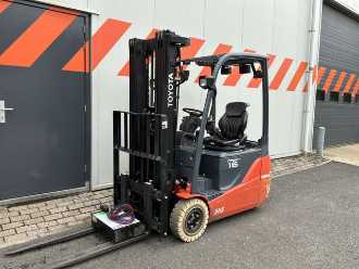 Wózki widłowe używane TOYOTA 8FBEKT16 ELEKTRO DREIRADFRONTSTAPLER (13064451) backdrop