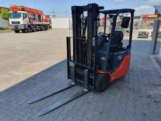 Wózki widłowe używane TOYOTA 8FBET15 / Triplex: 4.30m / nur 1.842h! / SS ELEKTRO VIERRADFRONTSTAPLER (13024739)