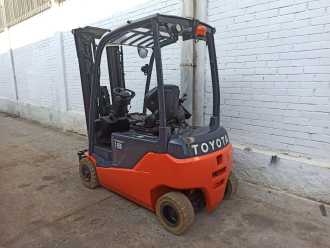 Wózki widłowe używane TOYOTA 8FBM18T ELEKTRO VIERRADFRONTSTAPLER (13075197)