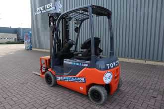 Wózki widłowe używane TOYOTA 8FBM20T ELEKTRO VIERRADFRONTSTAPLER (12925251)