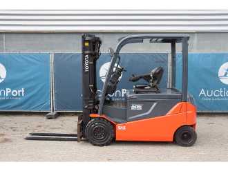Wózki widłowe używane TOYOTA 8FBMT25 ELEKTRO VIERRADFRONTSTAPLER (13063423)