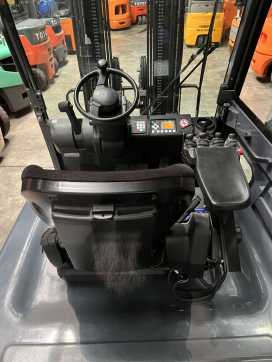 Wózki widłowe używane TOYOTA 8FBMT35 ELEKTRO VIERRADFRONTSTAPLER (13075499)