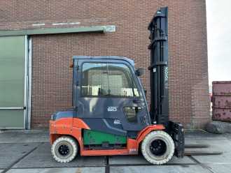 Wózki widłowe używane TOYOTA 8FBMT50 ELEKTRO VIERRADFRONTSTAPLER (12987756)