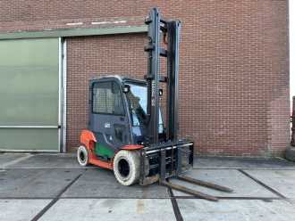 Wózki widłowe używane TOYOTA 8FBMT50 ELEKTRO VIERRADFRONTSTAPLER (12987758) backdrop